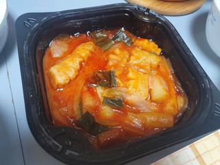 한성기업 무볼레 닭떡볶이+해물떡볶이 2종 세트 — 5점을 준 리뷰어가 2021년 9월 올린 사용 사진