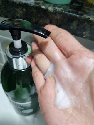 주식회사 에이징 하이드로컴플렉스 미네랄 샴푸 — 5점을 준 리뷰어가 2022년 11월 올린 사용 사진