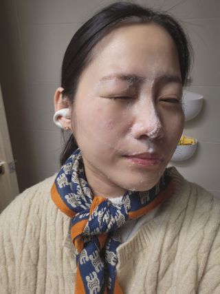 블립 ★올리브영 약산성 폼클렌징 살리실산 요철클렌징 균제거 시카 어성초 클렌징폼 [네이버 구매+인스타 리뷰] — 4점을 준 리뷰어가 2024년 11월 올린 사용 사진