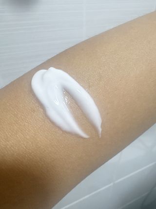 테이크어샤워 [스스]피쿠스 바디로션 FICUS BODY LOTION 250ML — 5점을 준 리뷰어가 2025년 10월 올린 사용 사진