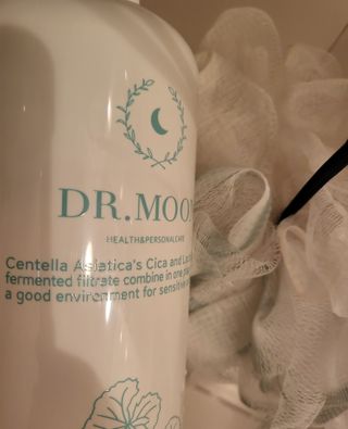 [닥터문] 센텔라 시카케어 화이트머스크 바디워시 1000ml — 5점을 준 리뷰어가 2023년 7월 올린 사용 사진