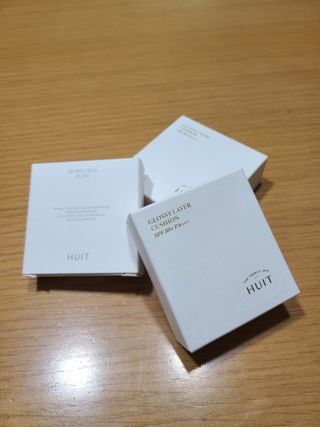 위뜨 글로시 레이어 쿠션 — 5점을 준 리뷰어가 2022년 7월 올린 사용 사진