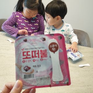 남양유업 또깍 접어 떠먹는 불가리스 2종 — 5점을 준 리뷰어가 2021년 1월 올린 사용 사진
