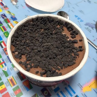 롯데제과 본젤라또 비스킷&바닐라카라멜바, 본젤라또 베리쇼콜라컵 — 5점을 준 리뷰어가 2021년 12월 올린 사용 사진