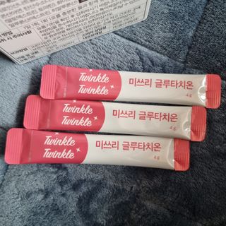메디포스트 모비타 미쓰리 글루타치온 30포 — 5점을 준 리뷰어가 2022년 12월 올린 사용 사진