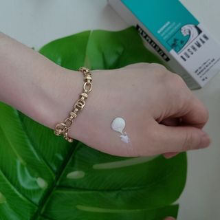 부쉬맨 워터프루프 프로 선크림 50g SPF50+ PA++++ — 5점을 준 리뷰어가 2023년 5월 올린 사용 사진