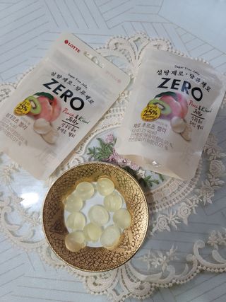 ZERO (초콜릿 칩 쿠키, 카카오 케이크, 후르츠 젤리, 아이스 콜라, 아이스 초코바) — 5점을 준 리뷰어가 2022년 6월 올린 사용 사진