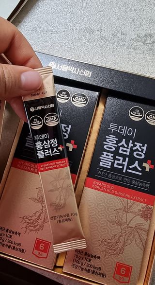 서울약사신협_투데이홍삼정플러스스틱_10g x 30포 — 4.5점을 준 리뷰어가 2021년 6월 올린 사용 사진