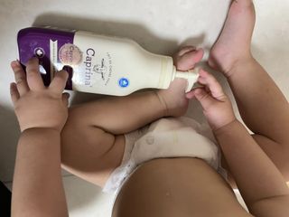 [카프리나]프레쉬 산양밀크 어메이징 바디로션 350ml (시어버터 향) — 5점을 준 리뷰어가 2023년 6월 올린 사용 사진