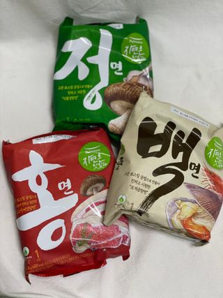 [풀무원] 자연은맛있다 정면, 백면, 홍면  세트 — 3점을 준 리뷰어가 2021년 4월 올린 사용 사진