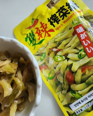 루시델리 야미하우스 홍콩 스파이시 프리미엄 짜사이 무침 500g — 5점을 준 리뷰어가 2024년 6월 올린 사용 사진