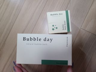 버블데이 아로마/과일 거품 입욕제 — 5점을 준 리뷰어가 2021년 7월 올린 사용 사진