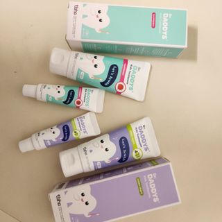 닥터데디스 안심저불소 키즈치약 (라즈베리, 청포도향 중 택 1) 60g +  여행용 미니 치약 15g — 5점을 준 리뷰어가 2022년 11월 올린 사용 사진