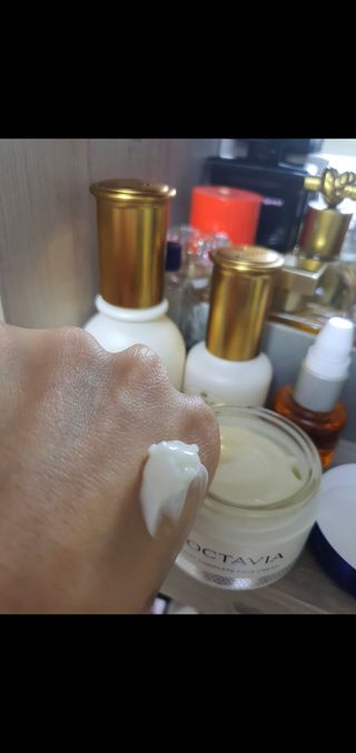 록타비아 Artisan Complete Face Cream — 4점을 준 리뷰어가 2023년 10월 올린 사용 사진