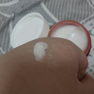 아이앤립 / EYENLIP 아이앤립 연어오일 리바이탈라이징 크림 — 5점을 준 리뷰어가 2021년 3월 올린 사용 사진