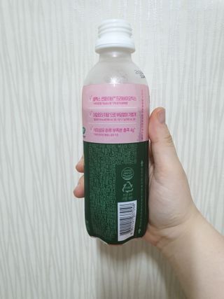 더그레잇티 콤부차 [매일유업] 더그레잇티 44kcal 콤부차 300ml *12개입 (오리지널 6개+베리리치 6개) — 5점을 준 리뷰어가 2023년 7월 올린 사용 사진