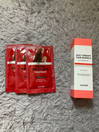썸헤어 / SUMHAIR 썸헤어 실키 테라피 헤어 에센스 — 5점을 준 리뷰어가 2021년 5월 올린 사용 사진