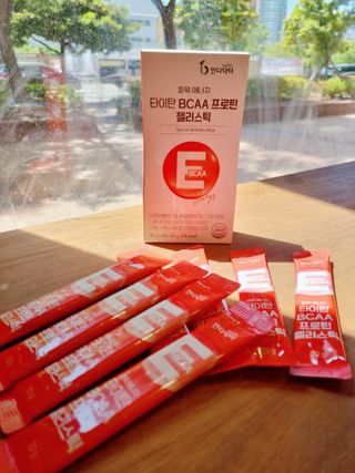인디닥터 면역 생생 핑크 이뮨 젤리 + 타이탄 BCAA 프로틴 젤리스틱 — 5점을 준 리뷰어가 2022년 5월 올린 사용 사진