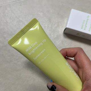 아이레시피 마일드시카 브라이트닝 업 선스크린 SPF50+ PA++++ — 5점을 준 리뷰어가 2023년 5월 올린 사용 사진