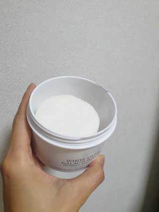 오투에니원 화이트 스완 갈락토미세스 비타민 C 필링 패드 60매 — 5점을 준 리뷰어가 2023년 1월 올린 사용 사진