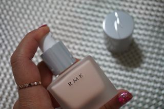 [RMK] 메이크업 베이스 + 리퀴드 파운데이션 — 5점을 준 리뷰어가 2021년 4월 올린 사용 사진
