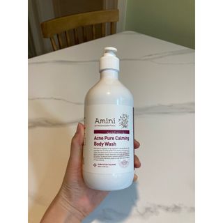 아미니 아크네 퓨어카밍 바디워시 500ml — 5점을 준 리뷰어가 2021년 7월 올린 사용 사진