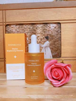 체르엠 스템앤셀 비타민 브라이트닝 에센스 30ml 1개 — 4.5점을 준 리뷰어가 2021년 11월 올린 사용 사진