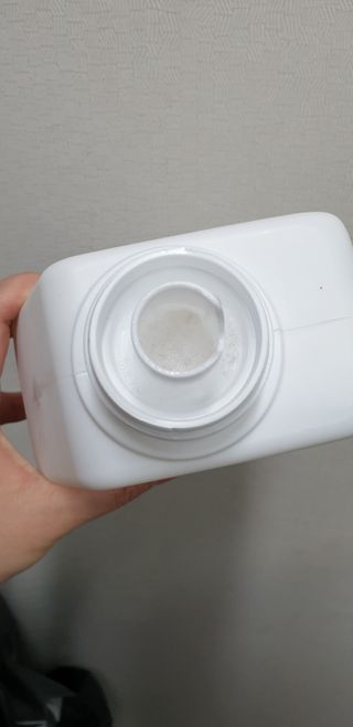 [생활공작소] 섬유유연제 + 세탁세제 1.5L 릴리향 — 5점을 준 리뷰어가 2021년 2월 올린 사용 사진