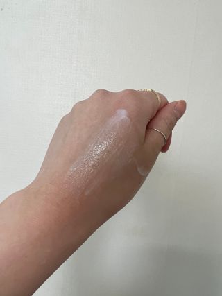 보타니티 촉촉수분자차 아쿠아핏 선 에센스 50ml + 보송톤업자차 징크 선 로션 50ml SPF50+ PA++++ (4/25) — 5점을 준 리뷰어가 2022년 4월 올린 사용 사진