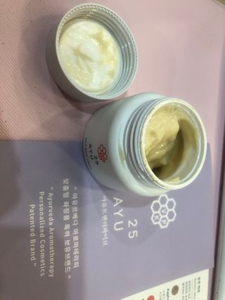 AYU25[아유트웬티파이브]다마스크로즈워터 베이스 천연 수분 촉촉 크림 — 5점을 준 리뷰어가 2021년 2월 올린 사용 사진