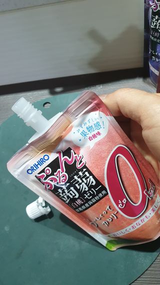 ORIHIRO 오리히로 곤약젤리 제로칼로리 130g 4종 4팩(맛별로 1팩씩) — 5점을 준 리뷰어가 2023년 2월 올린 사용 사진