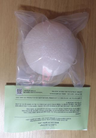 [툴앤썸] 메이크업 브러시로 바르고 호빵 스펀지로 클렌징하는 A-Z 뷰티툴 5종 — 5점을 준 리뷰어가 2021년 1월 올린 사용 사진