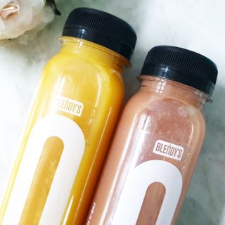 BLENDY'S 핑크 스무디+블론디 스무디 — 5점을 준 리뷰어가 2021년 12월 올린 사용 사진