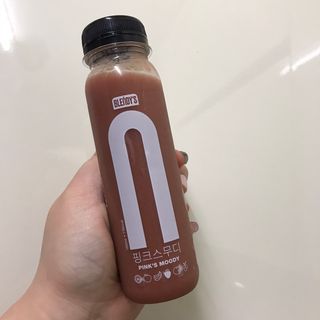 BLENDY'S 핑크 스무디+블론디 스무디 — 4점을 준 리뷰어가 2021년 9월 올린 사용 사진