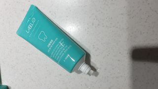 치과에서 쓰는 치약 _ 라벨제로 저불소 꼬마, 키즈, 유아, 베이비, 주니어 안전한 어린이치약 — 5점을 준 리뷰어가 2022년 12월 올린 사용 사진
