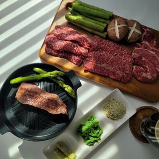 화룽 프리미엄 소고기 와규 mb9고마블 눈꽃살+부채살+등심 선물세트 — 5점을 준 리뷰어가 2022년 5월 올린 사용 사진
