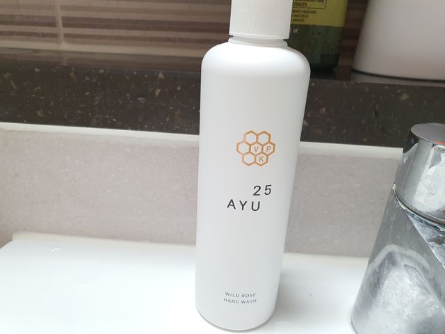 AYU25[아유트웬티파이브]피부 진정, 보습 와일즈 로즈 핸드워시 리뷰 사진