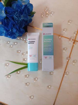 리더스코스메틱 리더스 카밍 바이오틱스 선 에센스 SPF 50+ PA++++ — 5점을 준 리뷰어가 2022년 7월 올린 사용 사진