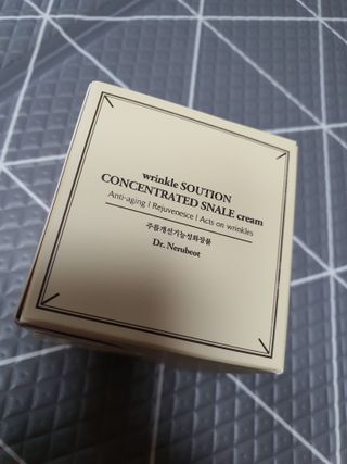 Dr.느루벗 느루벗 링클 솔루션 콘센트레이트 스네일 탄력 달팽이 크림 80g — 2점을 준 리뷰어가 2021년 3월 올린 사용 사진