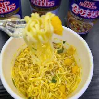 NISSIN 닛신 컵누들  4종 - 씨푸드오리지날, 씨푸드 스파이시, 씨푸드 커리, 씨푸드 XO소스 — 5점을 준 리뷰어가 2022년 11월 올린 사용 사진