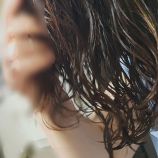 라로지크 X3 리페어 퍼퓸 헤어팩 150mℓ — 4점을 준 리뷰어가 2021년 11월 올린 사용 사진
