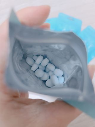 입 냄새 완화에 도움을 주는 에티켓 캔디 앳캔디 스트롱민트 — 4점을 준 리뷰어가 2021년 1월 올린 사용 사진