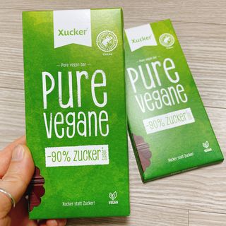 당류2g 자일리톨로 단맛을낸 슈카 퓨어비건 무설탕초콜릿 Xucker vegan 2개입 — 4.5점을 준 리뷰어가 2021년 4월 올린 사용 사진
