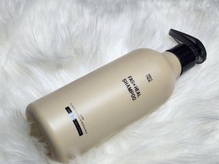 패스트힐(fast heal) 패스트힐 탈모증상완화샴푸 470ml — 5점을 준 리뷰어가 2023년 10월 올린 사용 사진