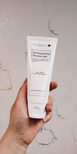 셀프 모이스처라이징 프로텍션 크림 셀프 모이스처라이징 프로텍션크림 — 5점을 준 리뷰어가 2022년 4월 올린 사용 사진