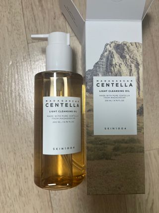 스킨1004 [SKIN1004] 마다가스카르 센텔라 라이트 클렌징 오일 200ml — 5점을 준 리뷰어가 2024년 7월 올린 사용 사진