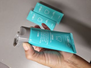 치과에서 쓰는 치약 _ 라벨제로 저불소 꼬마, 키즈, 유아, 베이비, 주니어 안전한 어린이치약 — 4.5점을 준 리뷰어가 2022년 10월 올린 사용 사진