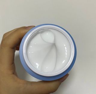 Dr.느루벗 느루벗 모이스쳐 24 크림 — 5점을 준 리뷰어가 2021년 4월 올린 사용 사진