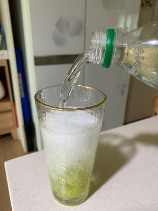 몽베스트 Montbest with Sparkling water Lime20병 — 4.5점을 준 리뷰어가 2021년 10월 올린 사용 사진
