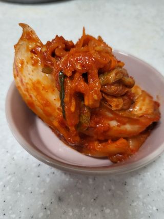 셰프애찬 알배기 겉절이 김치 1kg — 5점을 준 리뷰어가 2022년 11월 올린 사용 사진